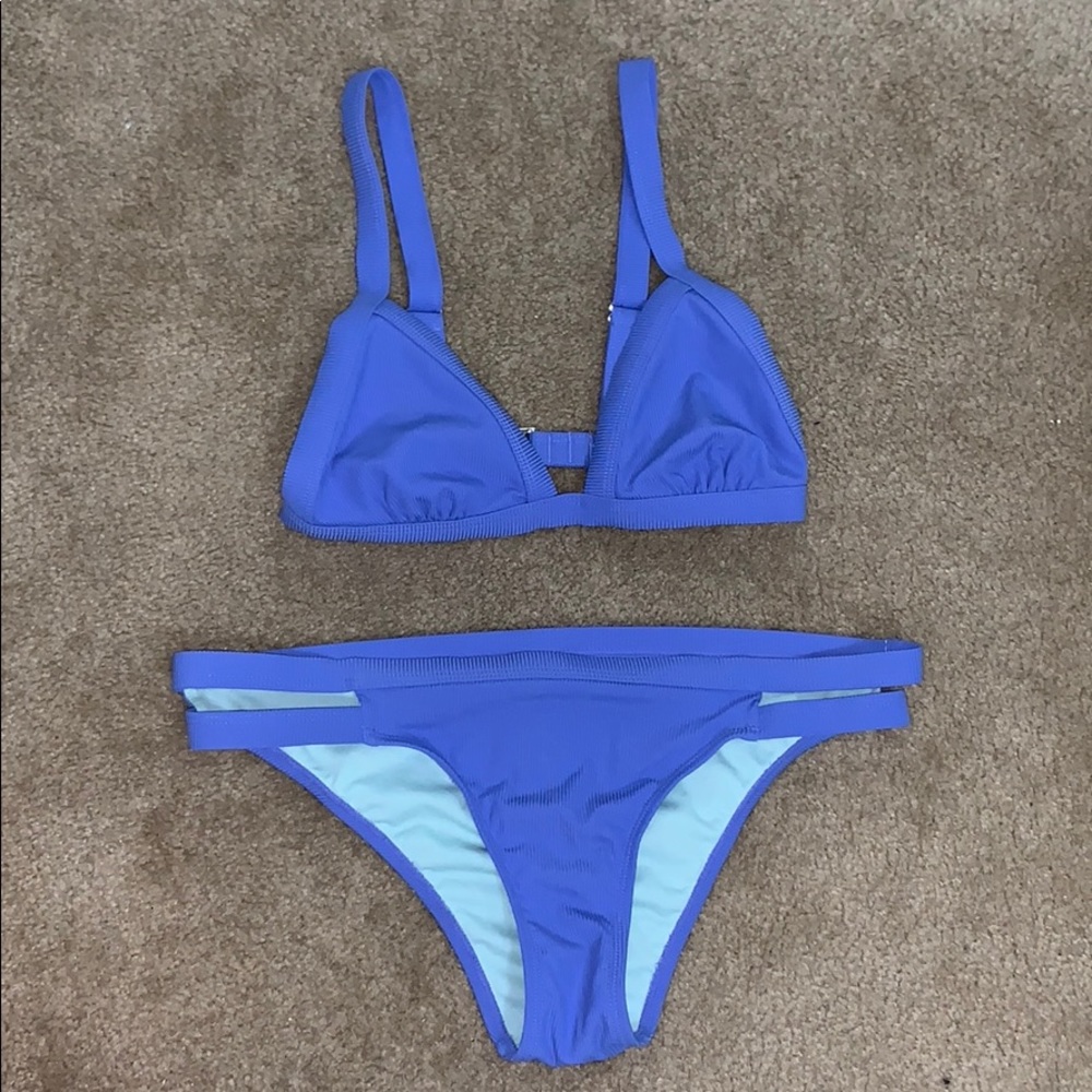 Blue ribbed bikini top and bottom